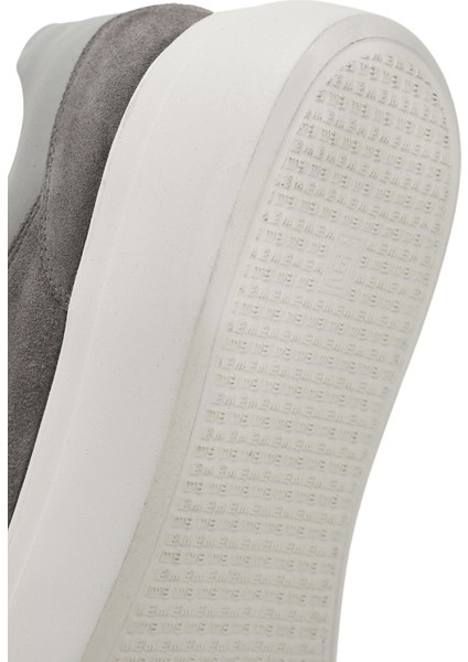 Erkek Gri Bağcıklı Kalın Tabanlı Süet Deri Sneaker 25SFD612910