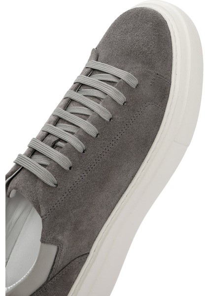 Erkek Gri Bağcıklı Kalın Tabanlı Süet Deri Sneaker 25SFD612910