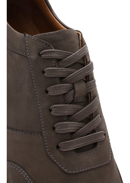Erkek Gri Bağcıklı Nubuk Deri Sneaker 25SFD6119V3