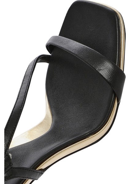 Kadın Siyah Bilekten Bantlı Deri Ince Topuklu Sandalet 25SFD494618