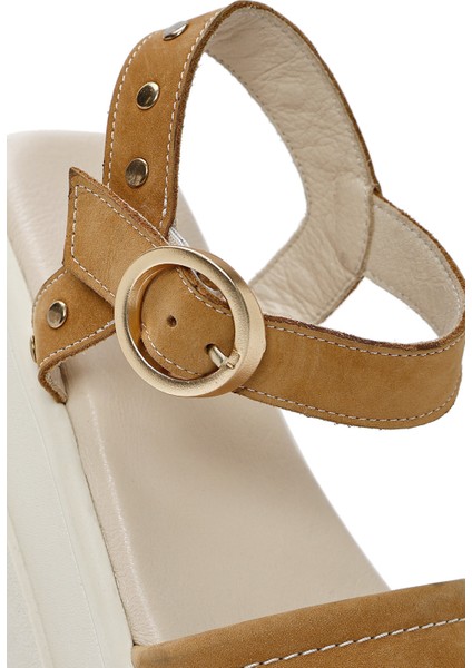 Kadın Taba Bilekten Tokalı Kalın Tabanlı Nubuk Deri Sandalet 25SFD2015V3