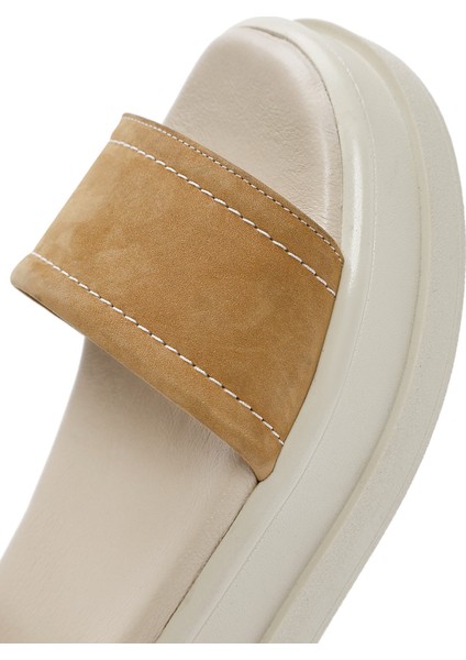 Kadın Taba Bilekten Tokalı Kalın Tabanlı Nubuk Deri Sandalet 25SFD2015V3