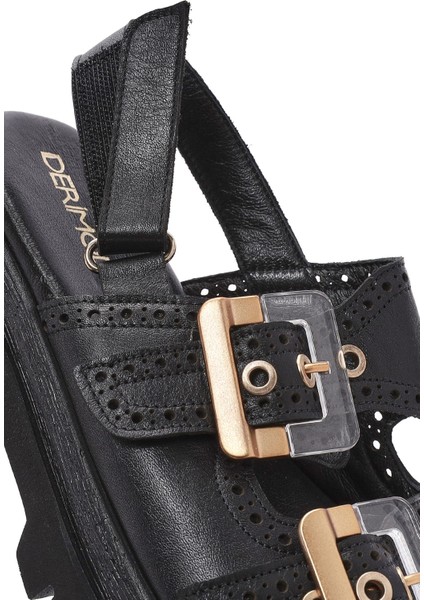 Kadın Siyah Tokalı Bantlı Kalın Tabanlı Deri Sandalet 25SFD202318