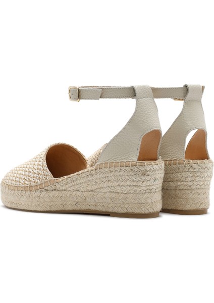 Kadın Bej Bilekten Tokalı Dolgu Topuklu Hasır Deri Espadril Sandalet 25SFD4574M7