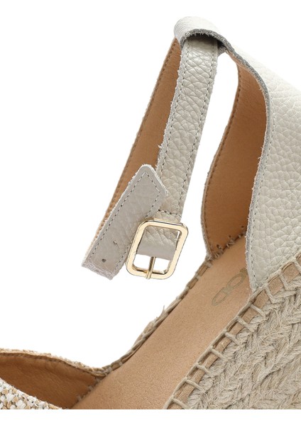 Kadın Bej Bilekten Tokalı Dolgu Topuklu Hasır Deri Espadril Sandalet 25SFD4574M7