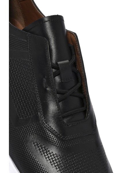 Erkek Siyah Bağcıklı Deri Sneaker 25SFD612118