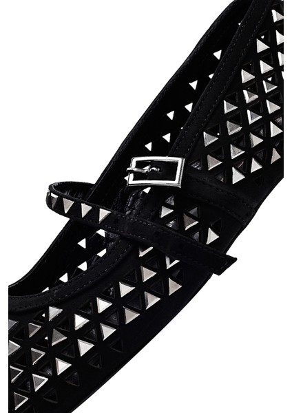 Kadın Siyah Tokalı Taşlı Deri Babet 25SFD140514