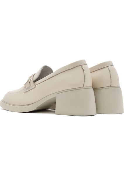 Kadın Krem Tokalı Kısa Kalın Topuklu Deri Maskülen Ayakkabı 25SFD510618