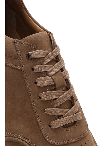 Erkek Bej Bağcıklı Kalın Tabanlı Nubuk Deri Sneaker 25SFD6110V3