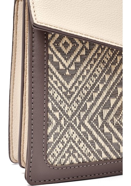 Kadın Krem Uzun Askılı Desenli Kol Çantası 25SBD263714