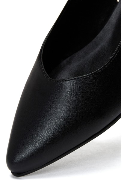 Kadın Siyah Arkası Açık Babet 25SFE400118