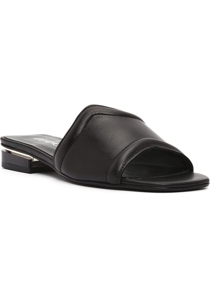 Kadın Siyah Deri Terlik 25SFD180518