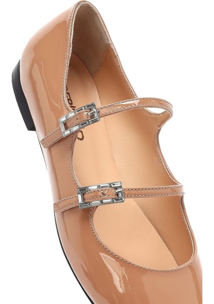 Kadın Bej Tokalı Taşlı Rugan Deri Babet 25SFD230416