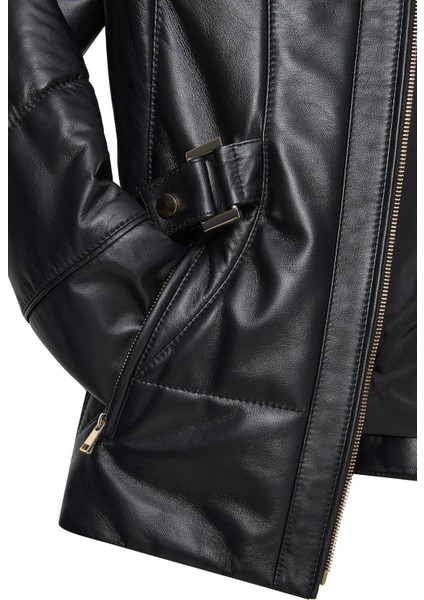 Alexandra Kadın Siyah Kapüşonlu Kürklü Deri Kaban 24WGE52851M