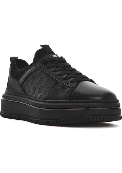 Erkek Siyah Bağcıklı Kalın Tabanlı Deri Sneaker 25SFD650214