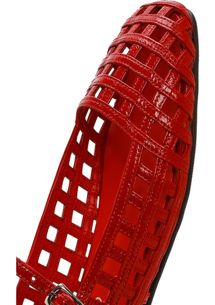 Kadın Kırmızı Bantlı Rugan Deri Babet 25SFD182516