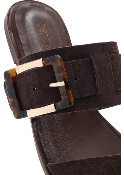 Kadın Kahverengi Tokalı Süet Deri Terlik 25SFD160710