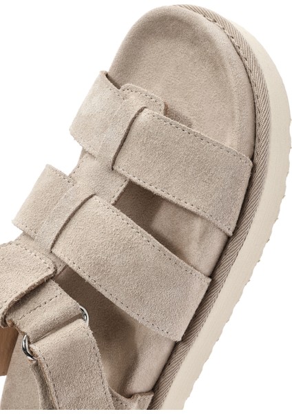 Kadın Krem Kalın Tabanlı Süet Deri Sandalet 25SFD405310