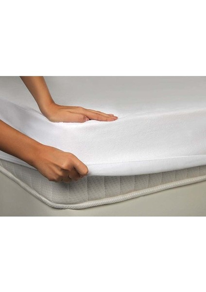 Turkuaz Lastikli Sıvı Geçirmez Bebek Alezi, 70X140 Cm, Konforlu ve Kullanışlı.