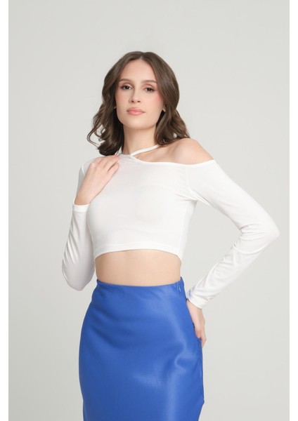 Kadın Boyunda Biyeli Bluz modelleri