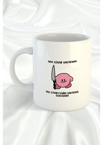 Beyaz Kupa Bardak, Günlük Enerji ve Pozitiflik Için Şık Seçenek