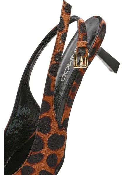 Kadın Leopar Desenli Arkası Açık Saten Deri Kısa Ince Topuklu Ayakkabı 25SFD12086F