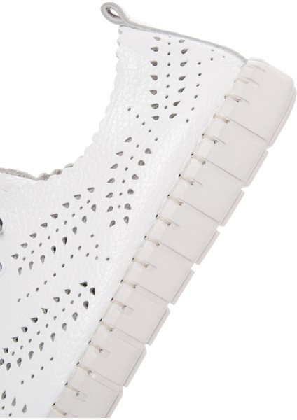 Kadın Beyaz Bağcıklı Desenli Deri Comfort Sneaker 25SFD5006FT