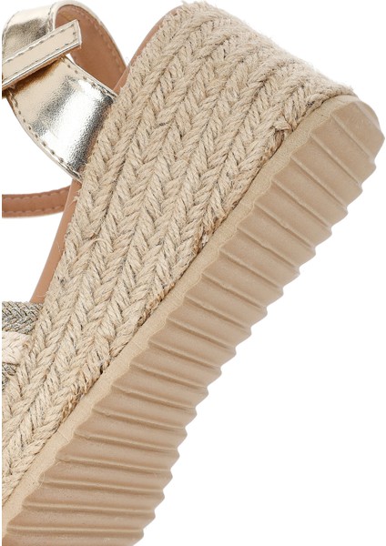 Kadın Krem Bilekten Tokalı Dolgu Topuklu Espadril Sandalet 25SFE401714