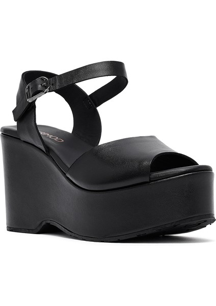 Kadın Siyah Bilekten Tokalı Yüksek Dolgu Topuklu Deri Sandalet 25SFD141118