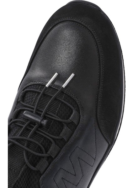 Erkek Siyah Bağcıklı Deri Casual Sneaker 25SFD710918