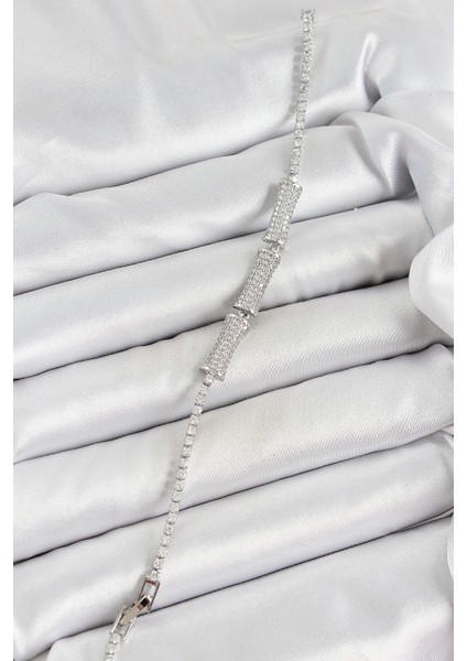 Pirinç Gümüş Renk Zirkon Taşlı Kemik Model Kadın Bileklik fiyatları