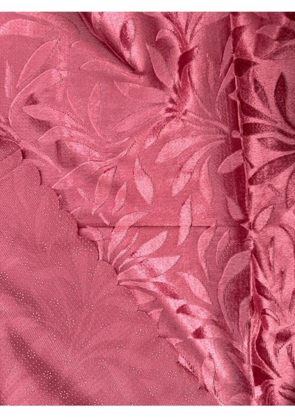 Kaymaz Tabanlı Pembe Tay Tüyü Çekyat ve Koltuk Örtüsü 175X210 cm modelleri