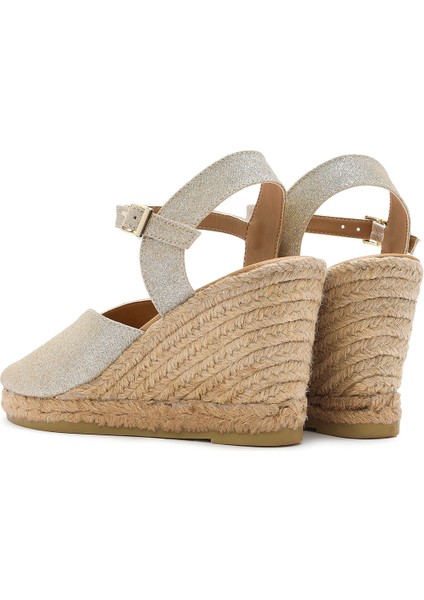 Kadın Altın Simli Bilekten Tokalı Dolgu Topuklu Espadril Sandalet 25SFD2074SM