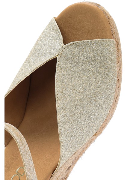 Kadın Altın Simli Bilekten Tokalı Dolgu Topuklu Espadril Sandalet 25SFD2074SM