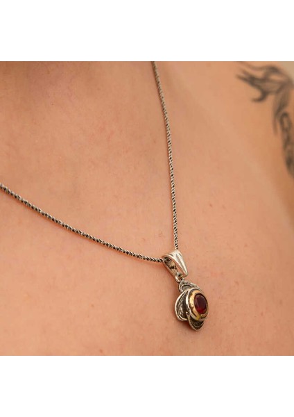 Gümüş Kırmızı Taşlı Gül Model Kadın Kolye SL12658 fırsatları