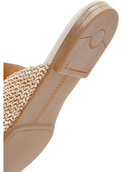 Kadın Bej Toka Detaylı Hasır Deri Terlik 25SFD2002M7