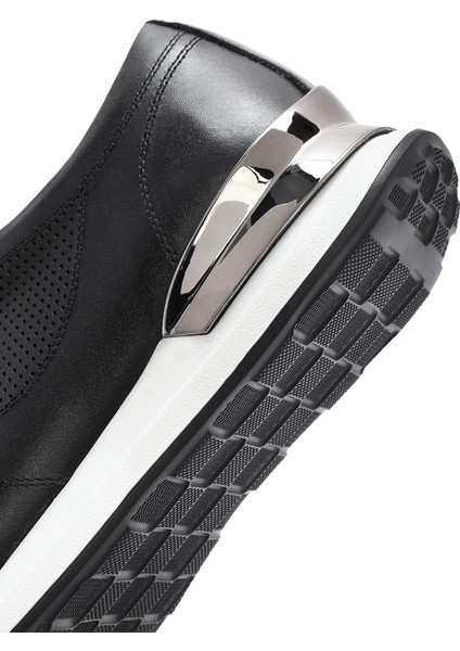 Erkek Siyah Bağcıklı Kalın Tabanlı Deri Sneaker 25SFD603718