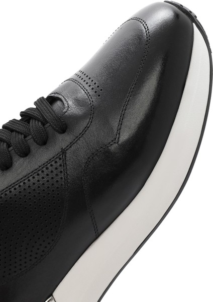Erkek Siyah Bağcıklı Kalın Tabanlı Deri Sneaker 25SFD603718