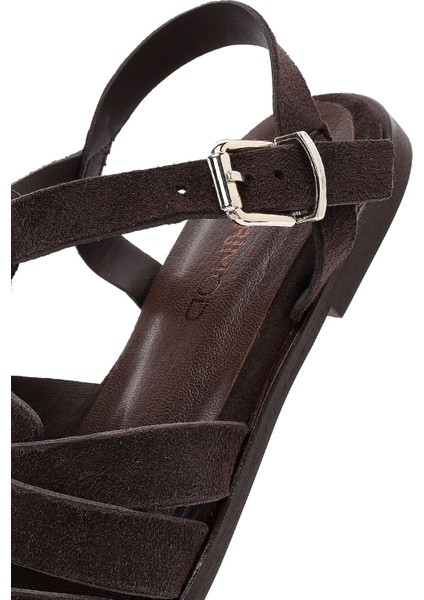 Kadın Kahverengi Bilekten Bantlı Süet Deri Sandalet 25SFD160810