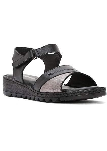 Kadın Siyah Bilekten Bağlamalı Comfort Deri Sandalet 25SFD410418