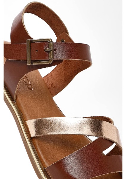 Kadın Kahverengi Bilekten Tokalı Deri Sandalet 25SFD360814