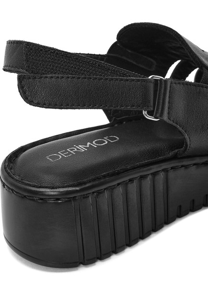 Kadın Siyah Kalın Tabanlı Deri Comfort Sandalet 25SFD410618