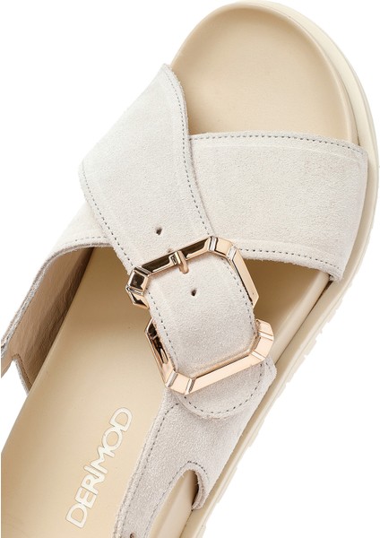 Kadın Bej Tokalı Süet Deri Sandalet 25SFD350910