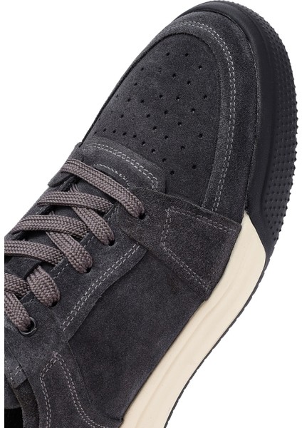 Erkek Gri Bağcıklı Süet Deri Sneaker 25SFD641710