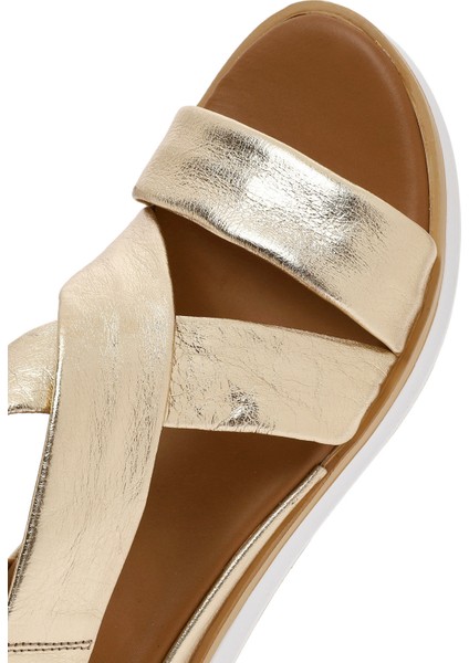 Kadın Altın Kalın Tabanlı Deri Sandalet 25SFD550232