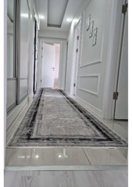 Yolluk Halı – Kaymaz Tabanlı, Yıkanabilir, Yumuşak Dokulu, Şık ve Dayanıklı Tasarım (Rasta Gri Yolluk) fiyatları