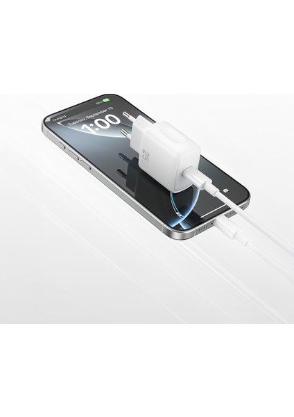 WI-G016 Essen Serisi Gan Tech Pd Hızlı Şarj Özellikli Şarj Başlığı 25W Beyaz