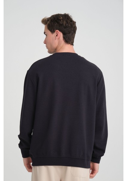 Erkek Yumuşacık Kumaşlı Oversize Fit Yuvarlak Yakalı Lacivert Sweatshirt
