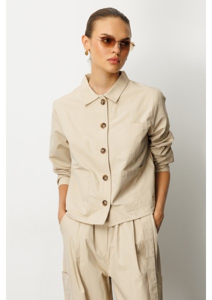 Kadın Gömlekli Kısa Paçalı Pantolon Takım