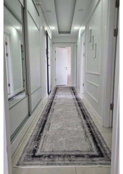 Yolluk Halı – Kaymaz Tabanlı, Yıkanabilir, Yumuşak Dokulu, Şık ve Dayanıklı Tasarım (Rasta Gri Yolluk)